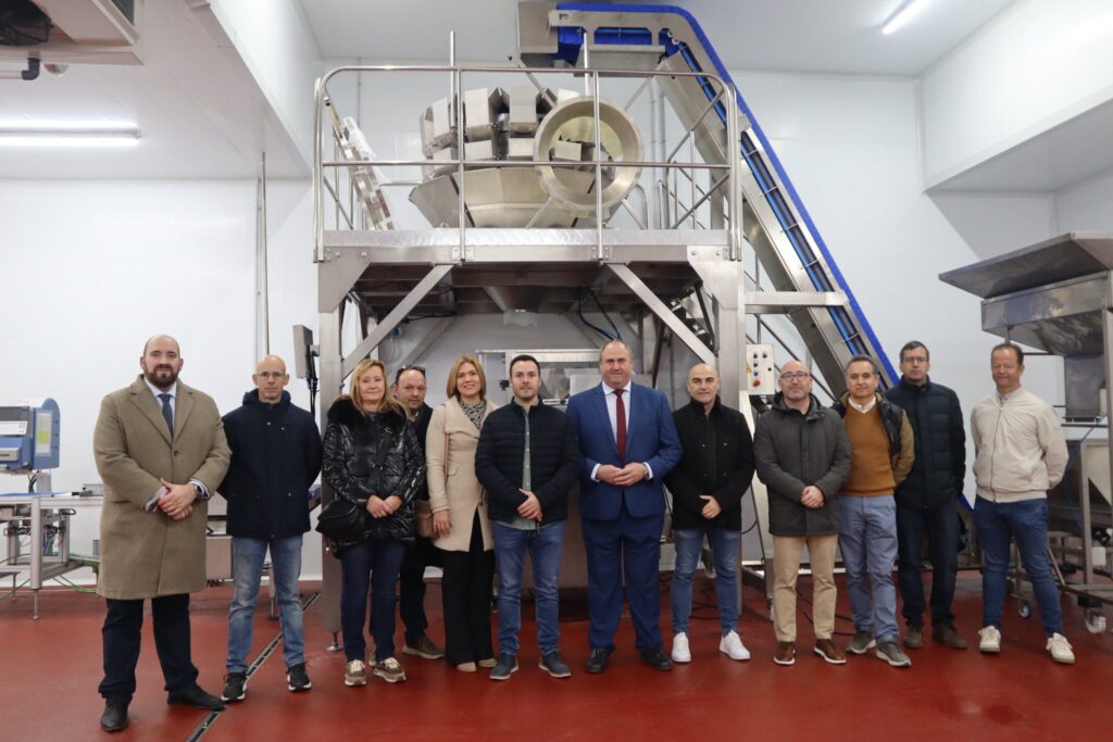 Consejero de Agricultura y Ramón Saez, Delegrado provincial de Albacete, del Gobierno de Agricultura, Ganadería y Desarrollo Rural del Gobierno de Castilla-La Mancha